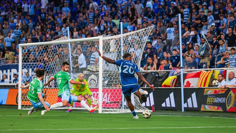 Seattle Sounders vs Sporting Kansas - Nhấn chìm đội khách
